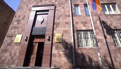 «Ուժեղ Հայաստանի» համակիրը ԱԺ ընտրություններին իրենց օգտին քվեարկելու դիմաց մի շարք ընտրողների խոստացել է տալ կաշառք. ձայնագրություններ են հրապարակվել