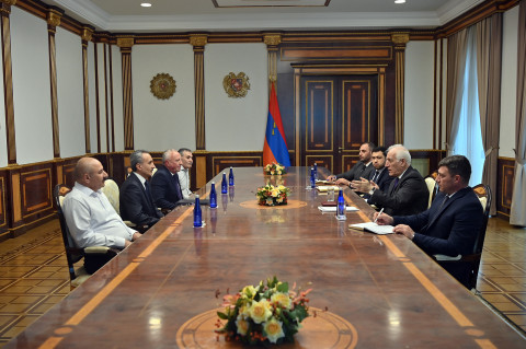 Նախագահ Խաչատուրյանն ընդունել է «Հայաստանի Չեռնոբիլ միության» ներկայացուցիչներին