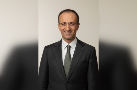 Վերջին տարիներին հարյուր հազարավոր նոր աշխատատեղերի ստեղծման կայուն միտումը էականորեն նպաստում է մեր երկրի տնտեսական ակտիվության աճին. Արսեն Թորոսյան