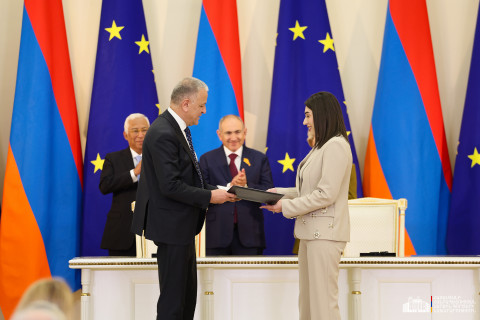 ՆԳ նախարարին է փոխանցվել ԵՄ-ի հետ Վիզաների ազատականացման գործողությունների ծրագրի իրականացման առաջընթացի առաջին զեկույցը