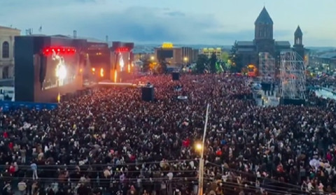 Ֆրանսիան սիրում է ձեզ. Մակրոն