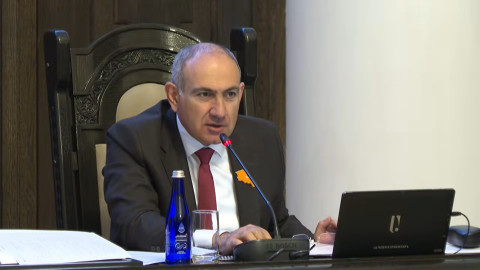 Երբ քաղաքային իշխանությունը որոշում է կառավարության հետ նորմալ չհամագործակցել, հետևանքները երևում են. Փաշինյանը՝ Գյումրիի ճանապարհների մասին