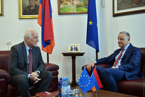 ՀՀ նախագահն ու ԵՄ դեսպանը մտքեր են փոխանակել ԵՄ աջակցությամբ Հայաստանում իրականացվող ծրագրերի շուրջ