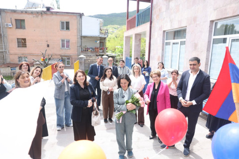 ԿԳՄՍ նախարարը Սյունիքում այցելել է «300 դպրոց, 500 մանկապարտեզ» ծրագրի շրջանակում կառուցված և վերակառուցված կրթական հաստատություններ