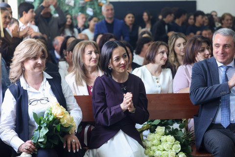 «Ձեզ միշտ ուղեկցելու են դպրոցում ձեռք բերած արժեքները». Ժաննա Անդրեասյանը ներկա է եղել Վերջին դասի միջոցառումներին
