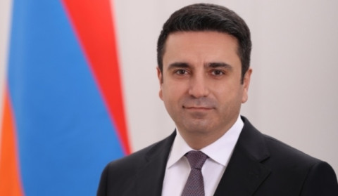 Կանգնած ենք պատմական առաքելության առաջ, սկսել ու շարունակում ենք կառուցել պետություն, որտեղ կենացային խաղաղությունը վերածվել է իրական ու տեսանելի խաղաղության․ Սիմոնյան