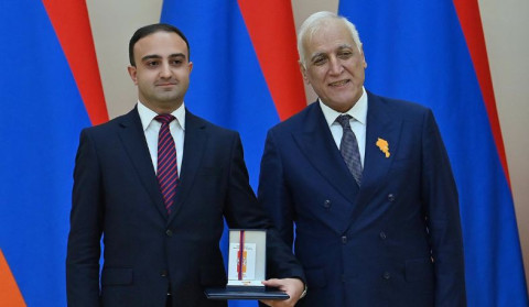 Տիգրան Դադունցը պարգևատրվել է Մխիթար Գոշի մեդալով