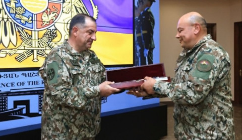 «Գեներալական դաշույնով» պարգևատրելու հանդիսավոր արարողություն՝ ՊՆ վարչական համալիրում