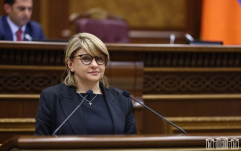 Ծնողը կարող է բացակայել աշխատանքից և վարձատրվել. ԱԺ-ում քննարկվել է «ծնողական ժամ» սահմանելու մասին նախագիծը