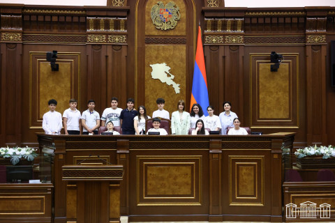 «Բաց դաս» ծրագրի շրջանակում ԱԺ են այցելել մարզերի և մայրաքաղաքի մի շարք ուսումնական հաստատությունների սաներ