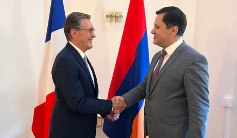 Շարունակել աշխատանքը՝ ի նպաստ ՀՀ-Ֆրանսիա համագործակցության ամրապնդման․ Բարեկամության շքանշան՝ Բրիս Ռոքֆոյին