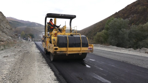 Կապահովվի կլաստերային դպրոցներ տանող ճանապարհների հիմնանորոգման աշխատանքների իրականացումը