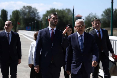 Մաղթում եմ շարունակական հաջողություններ․ Սերդար Քըլըչը շնորհավորել է Ռուբեն Ռուբինյանին