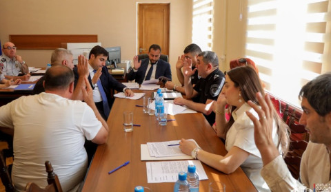Որոշվել է երկու ծառայողի նկատմամբ կիրառել «Ծառայության դադարեցում» կարգապահական տույժը. ՆԳՆ