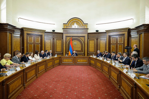 Վարչապետն ընդունել է ԵՄ անդամ պետությունների դեսպաններին