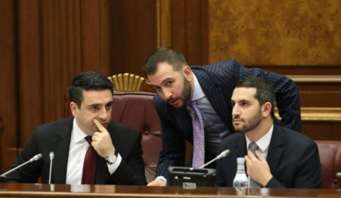Եթե ինչ-որ պահի ես պետք է լքեի ԱԺ նախագահի պաշտոնը, Ռուբինյանը լավագույն թեկնածուն էր, որ կարող էր ինձ փոխարինել այդ պաշտոնում. Սիմոնյան