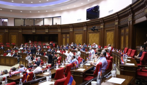 Առաջարկվում է փոխել պատգամավորների երդման տեքստը