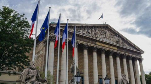 Ֆրանսիան 400 տարի անց վավերացրել է Նիդերլանդների հետ Կարիբյան կղզու սահմանի սահմանազատման պայմանագիրը