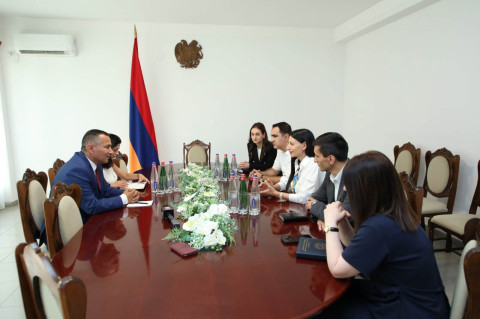 Անահիտ Մանասյանը Սյունիքի մարզպետի հետ քննարկել է մարզում առկա՝ մարդու իրավունքներին վերաբերելի խնդիրները