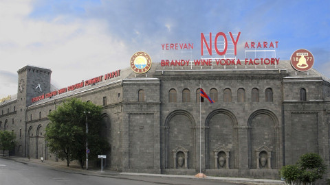 Ձերբակալվել է Երևանի «Արարատ» կոնյակի, գինու և օղու գործարանի տնօրենը