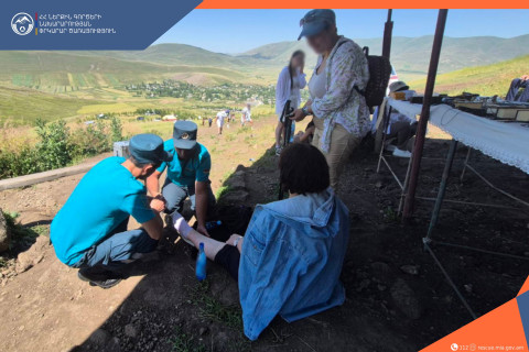 Փրկարարները Սուրբ Հովհաննես մատուռի մոտակայքում ոտքը վնասած քաղաքացիներին օգնություն են ցուցաբերել