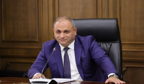Ահարոն Սահակյանը կազատվի Կոտայքի մարզպետի պաշտոնից
