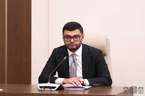 ԱԺ աշխատակազմի ղեկավար-գլխավոր քարտուղար Դավիթ Առաքելյանը պարգևատրվել է ՀՀ ԱԺ պատվո մեդալով