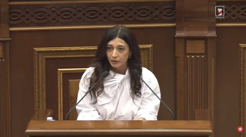 Դուք պատիվ ունեցաք հիմք դնելու ընտրական տուրիզմին, և դրա մասին բազմաթիվ փաստեր կան. Արփի Դավոյանը՝ ընդդիմադիրներին