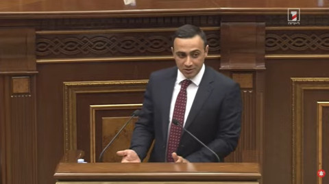 Եթե այս ԱԺ-ն լեգիտիմ չէ, դահլիճում ի՞նչ գործ ունեք. Տարոն Չախոյանը՝ ընդդիմությանը