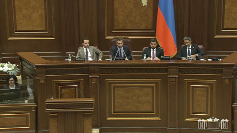 Սա ամենևին չի նշանակում, թե Արամ Վարդևանյանն ավելի կոնսենսուսային թեկնածու էր. Ռուբինյանը՝ ԱԺ փոխնախագահի ընտրության մասին