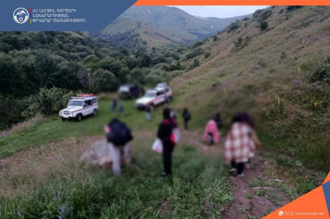 Ձիթհանից սարից վերադառնալու ճանապարհին 12 հոգուց բաղկացած խումբը մոլորվել է. փրկարարները հայտնաբերել են նրանց