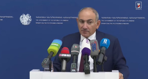 Դա մեր կյանքը հեշտացնո՞ւմ է, թե՞ բարդացնում է, սա էլ է մտածելու հարց. Փաշինյանը՝ անկլավ-էքսկլավների մասին