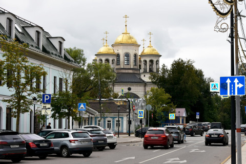 Russia and Ukraine continue to exchange strikes