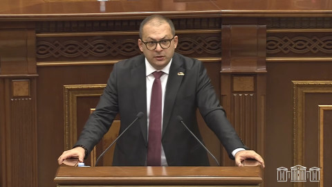 Քննարկվում է ԱԺ տարածքային կառավարման և շրջակա միջավայրի պահպանության հարցերի հանձնաժողովի նախագահի պաշտոնում Ռուբեն Մխիթարյանի թեկնածության հարցը