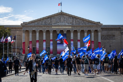 French police take to streets in mass protest over pay, staffing and resources
