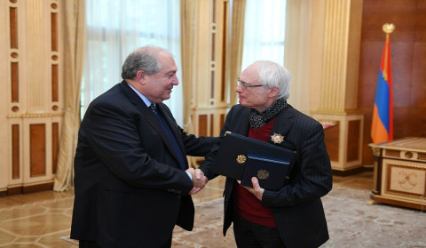 President hands Order for Services Rendered to Fatherland to Tigran Mansurian