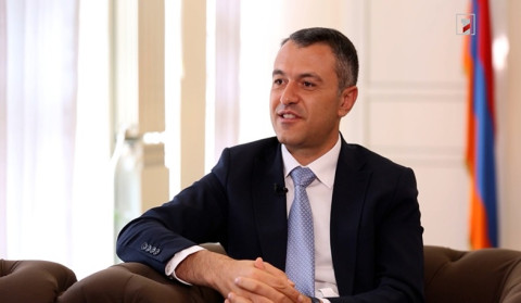 Չքաղաքականացնե՜լ. Սուրեն Թովմասյանի հետ