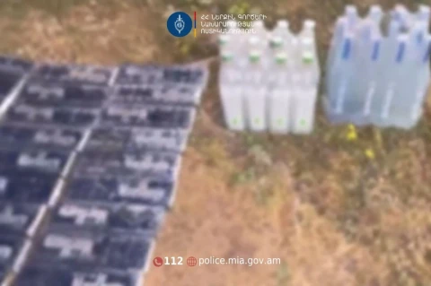 Կեղծ խմիչքի և ծխախոտի իրացման դեպք՝ Ջերմուկում․ հայտնաբերվել են կեղծ ծխախոտի 1738 տուփ և 24 շիշ օղի