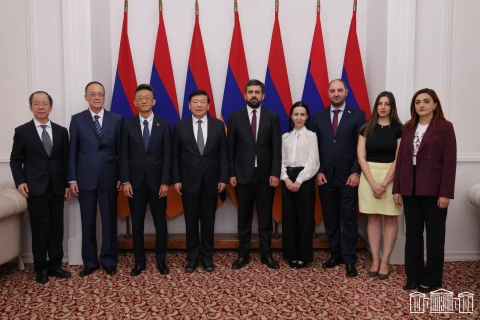 Մեծ ներուժ կա՝ զարգացնելու ՀՀ-ՉժՀ առևտրատնտեսական հարաբերությունները. Խանդանյան