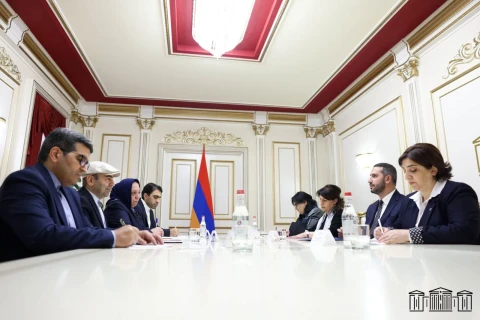 ՀՀ ԱԺ նախագահը և Իրանի դեսպանը քննարկել են երկկողմ հարաբերությունների զարգացմանն առնչվող հարցեր