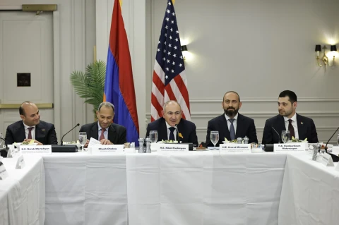 Ազդարարվել է Հայաստան-ԱՄՆ գործարար խորհրդի մեկնարկը․ վարչապետը հանդիպել է ԱՄՆ առևտրի պալատի ներկայացուցիչների հետ