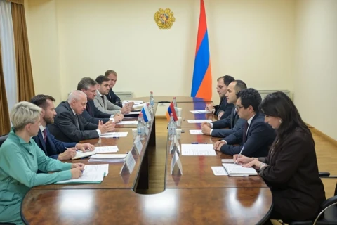 ՌԴ դեսպանի հետ քննարկվել են կապի և հեռահաղորդակցության ոլորտներում համագործակցության ընթացիկ ուղղություններն ու այլ հարցեր
