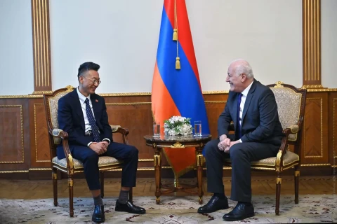 Նախագահն ու դեսպան Լի Սինվեյը ՀՀ-Չինաստան ռազմավարական համագործակցության  զարգացմանն առնչվող հարցեր են քննարկել