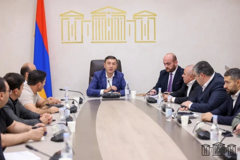 Աժ-ում քննարկվել են ցեմենտի շուկայի վիճակին առնչվող հարցեր