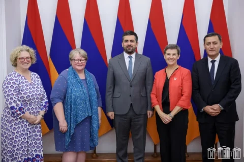 Սարգիս Խանդանյանը հանդիպել է ՄԹ խորհրդարանականների հետ․ հյուրերը կիսվել են COP17-ից ստացած տպավորություններով