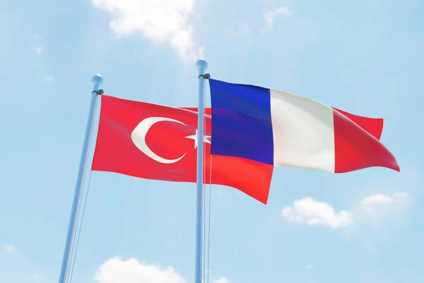 Թուրքիան և Ֆրանսիան ստորագրել են պաշտպանական համագործակցության ճանապարհային քարտեզը